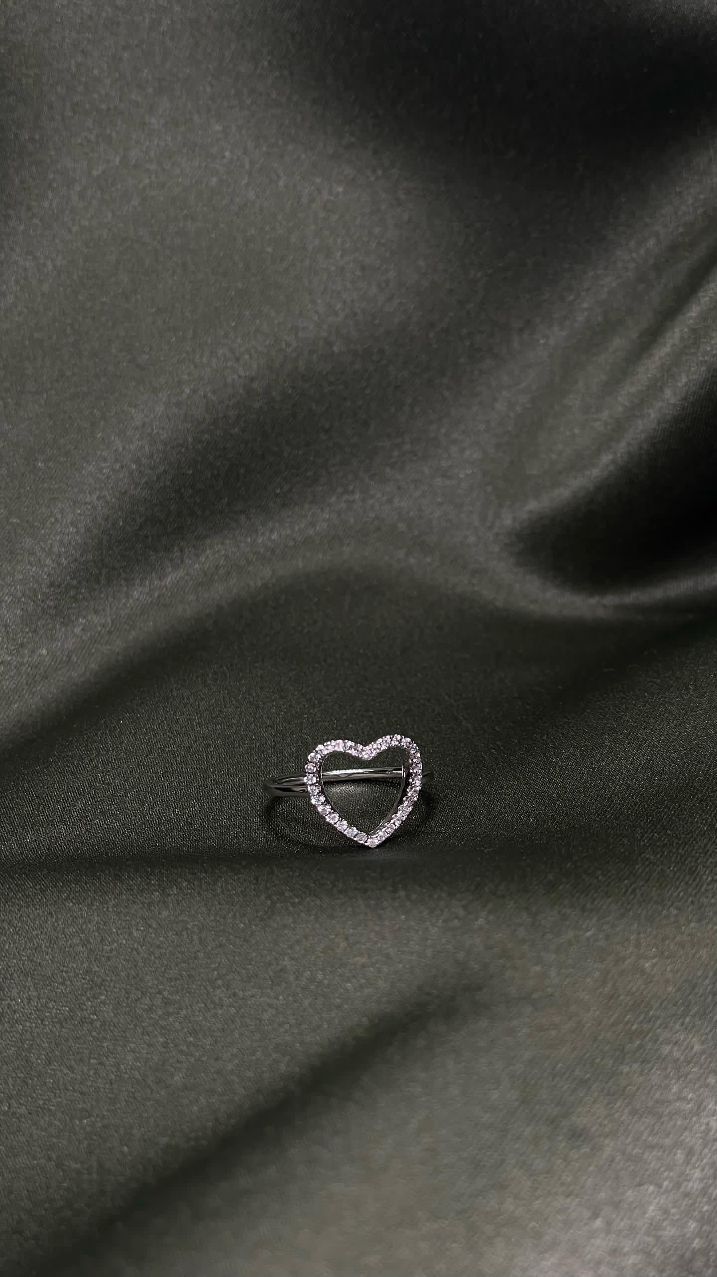 Heart ring